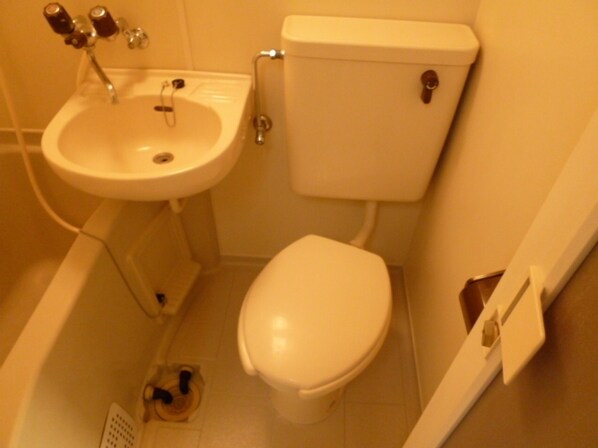 エスポワール百草園10715456の物件内観写真